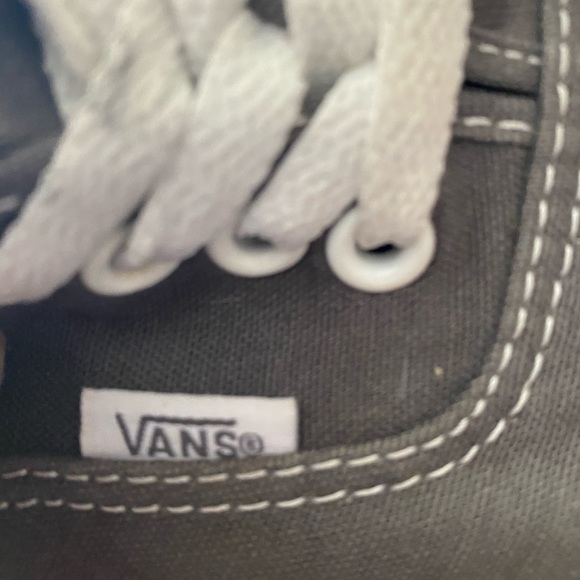 VANS! Gray pre-2019 - Picture 7 of 8